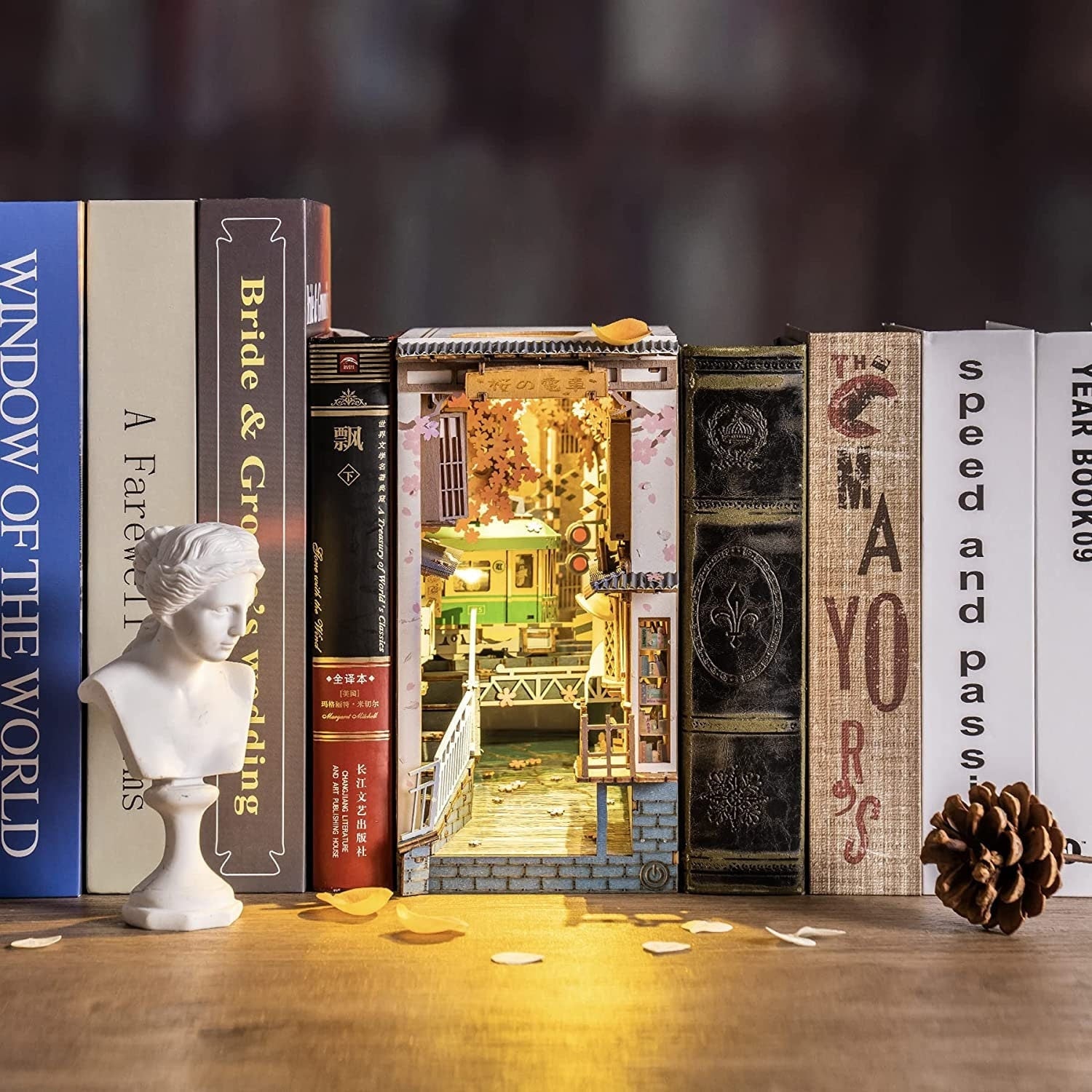 ROBOTIME Rolife Time Travel Book Nook DIY Miniature House Craft